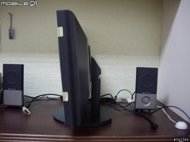 [不專業簡易開箱]Decaview(FEELER) FV2600W 26吋HDCP寬螢幕