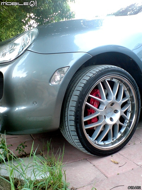 吃飯看到的Porsche哥