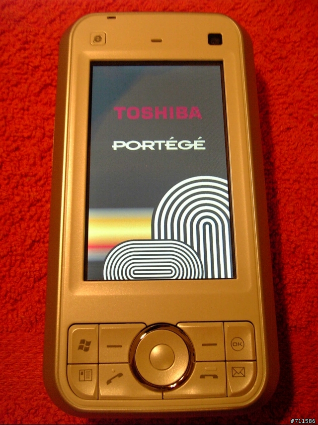 [靚芒都有腦] Toshiba Portégé X01T 3吋WVGA 全白開箱展