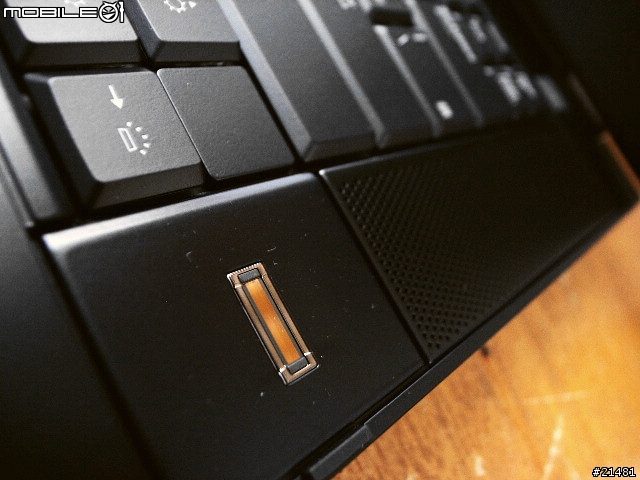 [簡略的開箱] Dell Precision M4400補上3DMARK成績