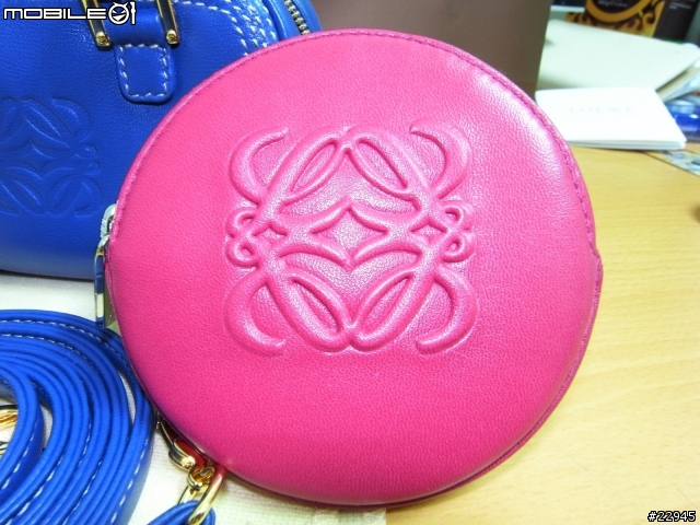 [分享] LOEWE Napa小羊皮迷你AMAZONA包+零錢包