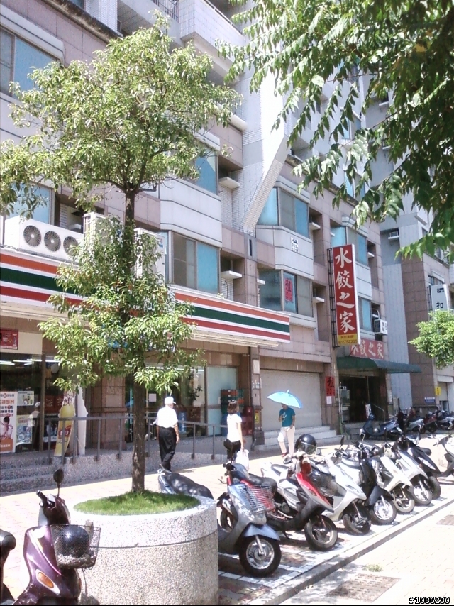 北區：長勝路近長榮路五段口(長榮國宅)的水餃之家
