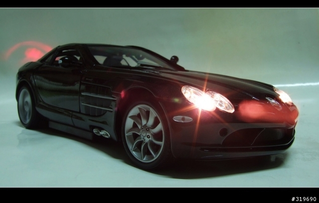 1/18模型車外拍....