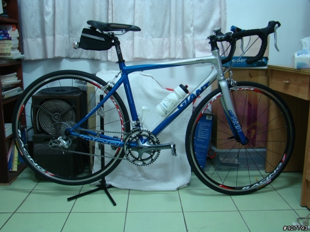 [DIY開箱]08 GIANT OCR 2 藍銀 跑第七 Ultegra SL大盤