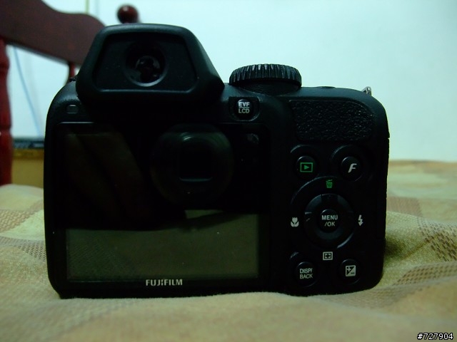 [分享]Fujifilm S2000HD簡易開箱文 (新增ISO測試照)