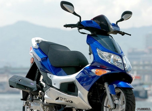 G-MAX250?!拿掉中置避震改為雙槍版
