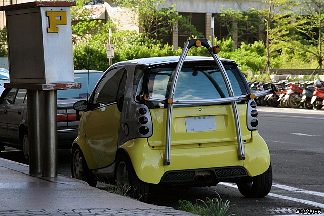 SMART for two 可愛的自行車架