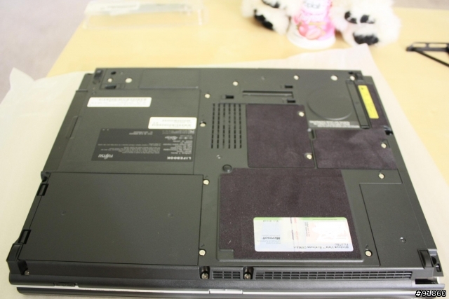 [簡易開箱分享] FUJITSU LIFEBOOK T5010