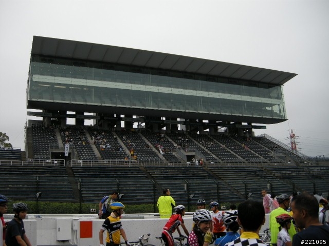 (圖多小心!!!) 島野公路車賽 in 鈴鹿賽道 2008/08/30-31