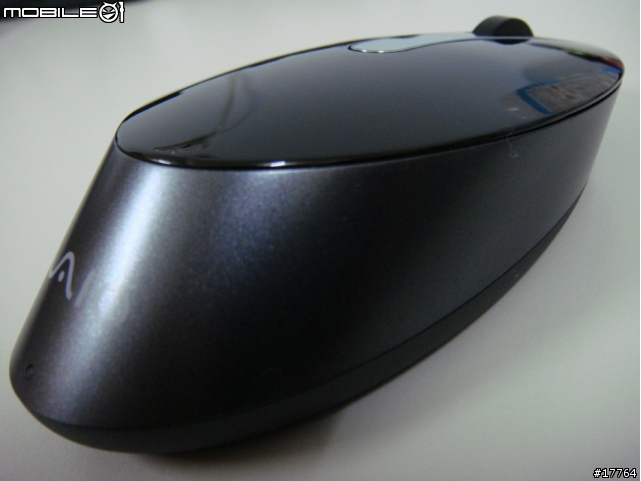 [華麗低調的分享] SONY VAIO VGP-BMS55 新鮮上市(黑與白)