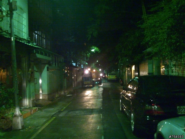 警察態度讓我想罵髒話