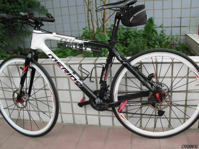 分享一下我的平把公路車(卡本M1V)--純分享,不勸敗..