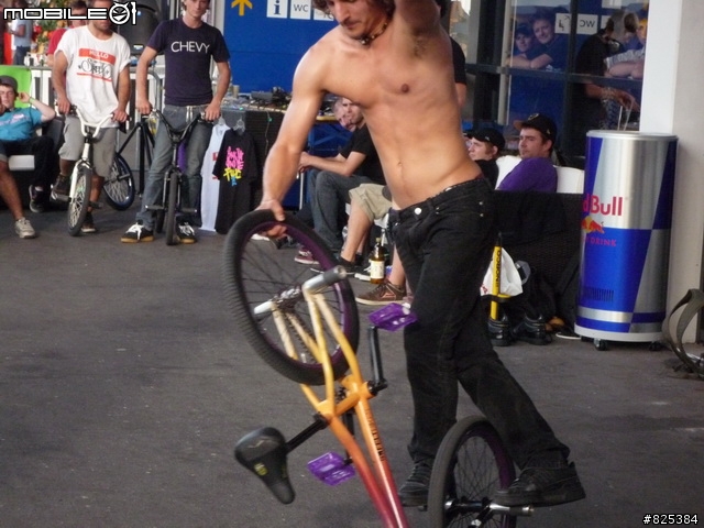 [分享]2008 EUROBIKE – 世界最大自行車展覽記實