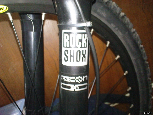 ROCK SHOX有人有發生過這樣的問題嗎