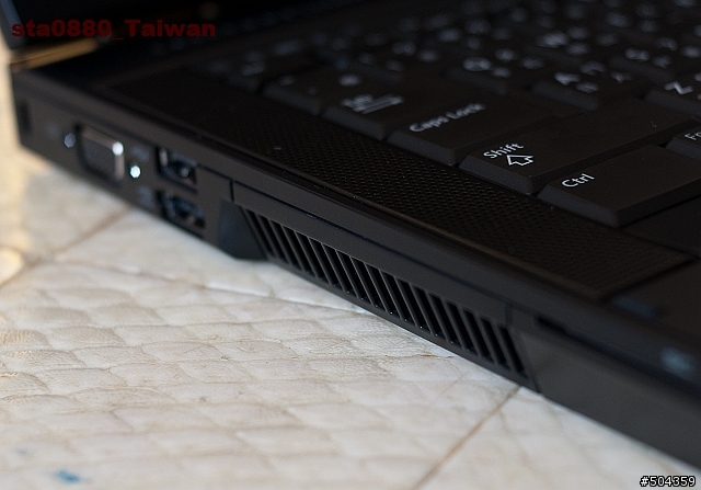 [開箱+解體文] Dell Latitude E6400 超完整開箱+小測試