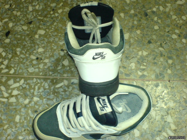 【請問】這雙NIKE SB有名字嗎?