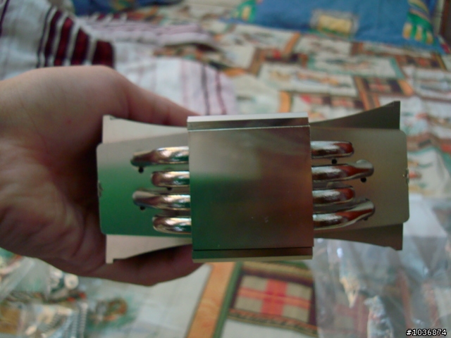 [開箱文]Thermalright Ultra-120A簡易小開箱(補三張圖)