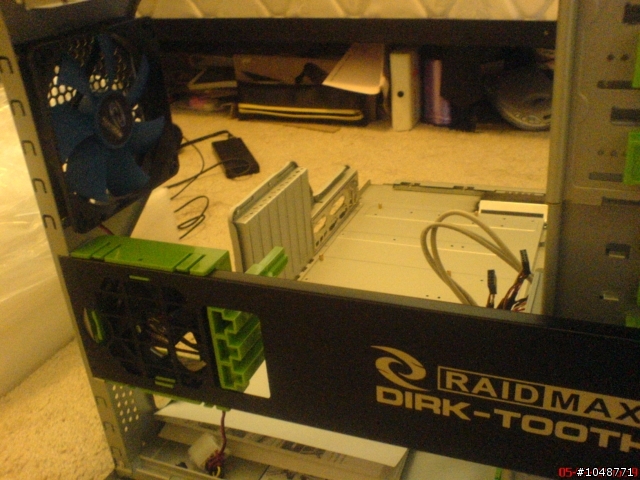[開箱] Raidmax Smilodon 機殼