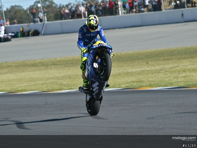 [開箱]Valentino Rossi AGV TI-TECH VR46 冠軍的榮耀
