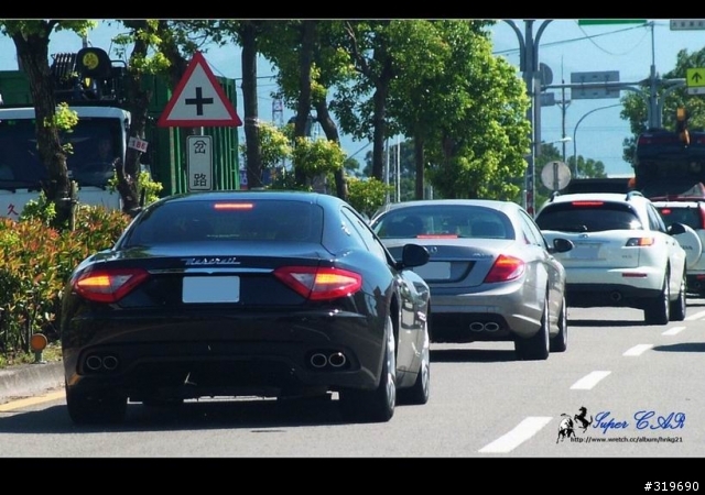 "德" "義" 靓車大合照