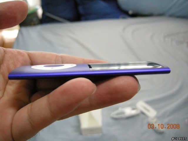 Ipod nano 四代(Purple)16G開箱
