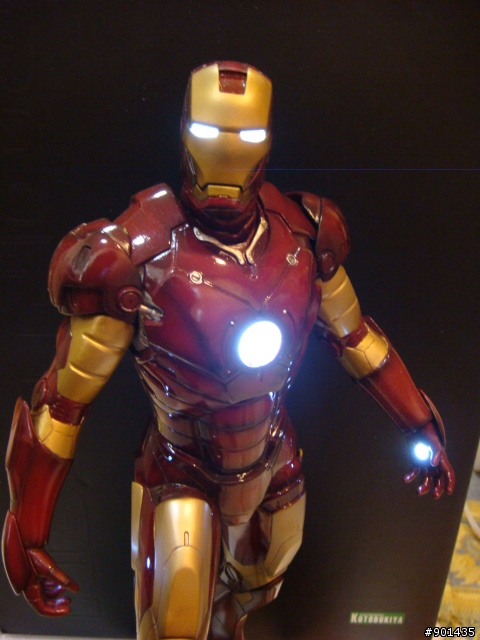 ﹝開箱文﹞鋼鐵人IRON MAN1:6附加發光機能 限定版金屬雕像 KOTOBUKIYA 壽屋出品