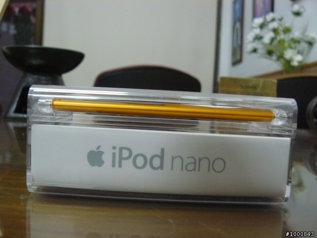 [分享]投入iPod行列-我的第一台Nano 4th [橘]