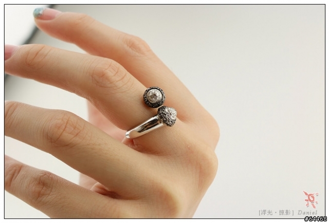 有人知道這隻蕭邦CHOPARD戒指嗎？
