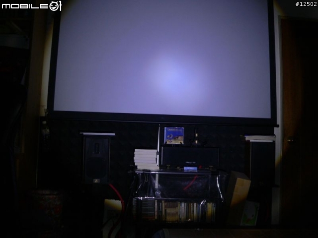 ● 採用CREE晶片的變焦手電筒比較「可當車燈用」(一)