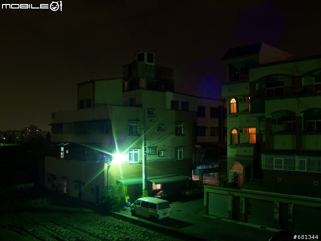 [簡單開箱文]Kodak EasyShare Z8612 IS 12X光學變焦小鋼炮