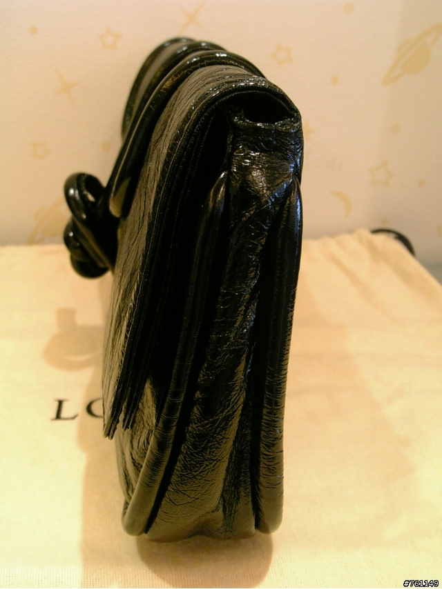 [分享] 低調的絕美質感-LOEWE 限量特製羊皮手拿包