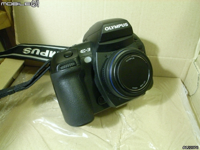 OLYMPUS ZD 25mm F2.8 餅乾鏡遮光罩 LH-43 開箱