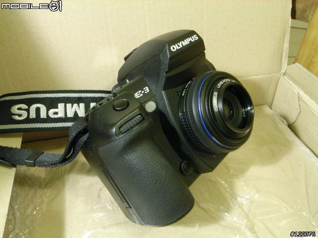 OLYMPUS ZD 25mm F2.8 餅乾鏡遮光罩 LH-43 開箱