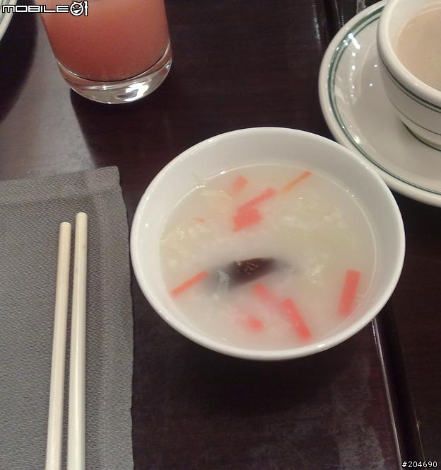 [分享] 六福皇宮的早餐......很努力的吃飽飽的早餐