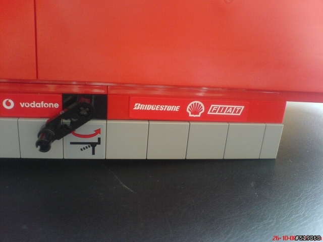 [LEGO開箱分享]SCUDERIA FERRARI TRUCK