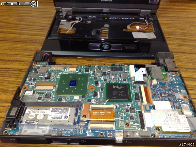 [分享及討論]我的Toshiba Libretto U100 拆機更換偽SSD