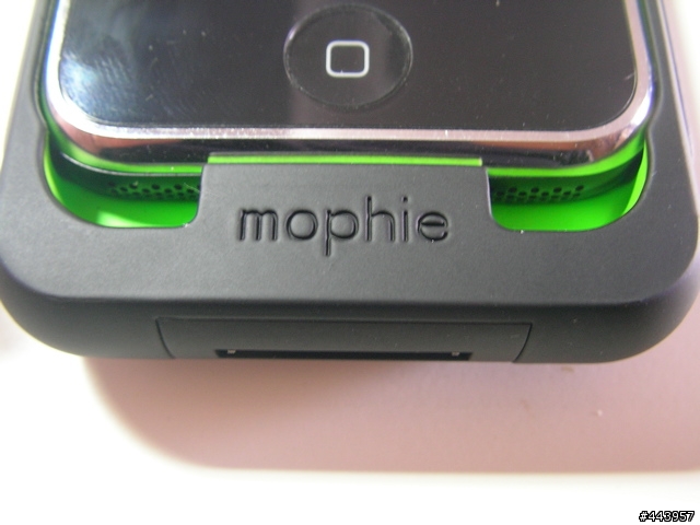 〔分享〕iPhone用的外接電池mophie juice pack