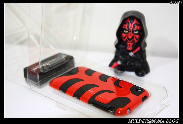 [MoMo桑分享] CapsuleRebel iPhone 3G 紅黑惡魔魚骨保護殼