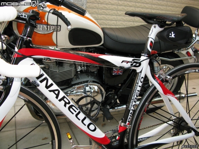 PINARELLO FP6 & TRIUMPH BONNEVILLE～同樣是追求速度，用腳踩踏出來的感覺，很實在！