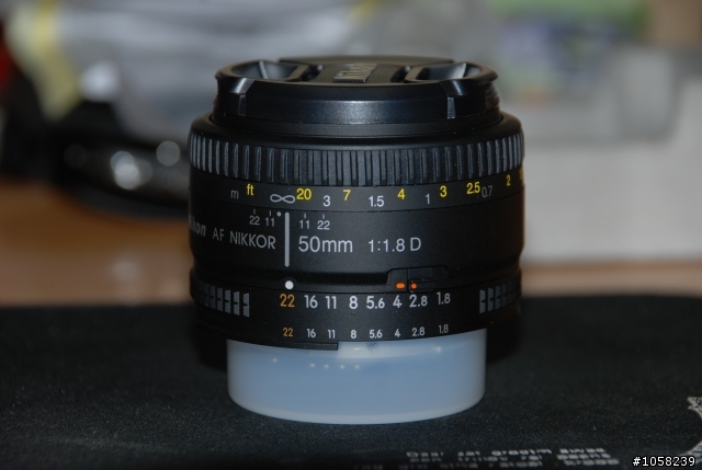 50mm f1.8 不專業的開箱照