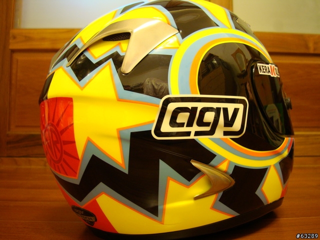 [開箱]Valentino Rossi AGV TI-TECH VR46 冠軍的榮耀
