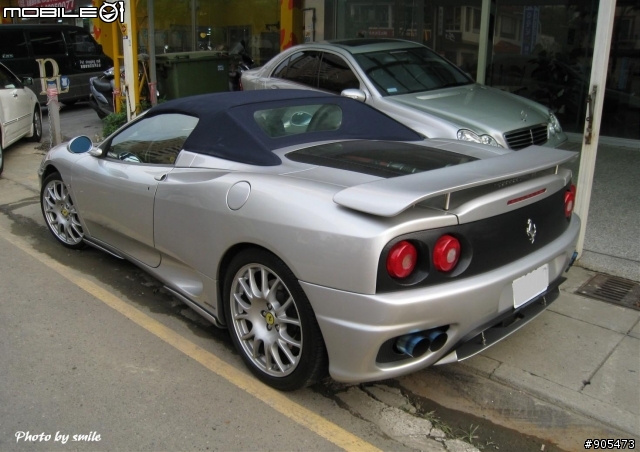 銀色敞篷Ferrari 360