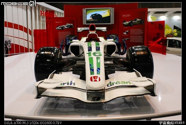 2008年9月26日至9月28日新加坡F1展示車