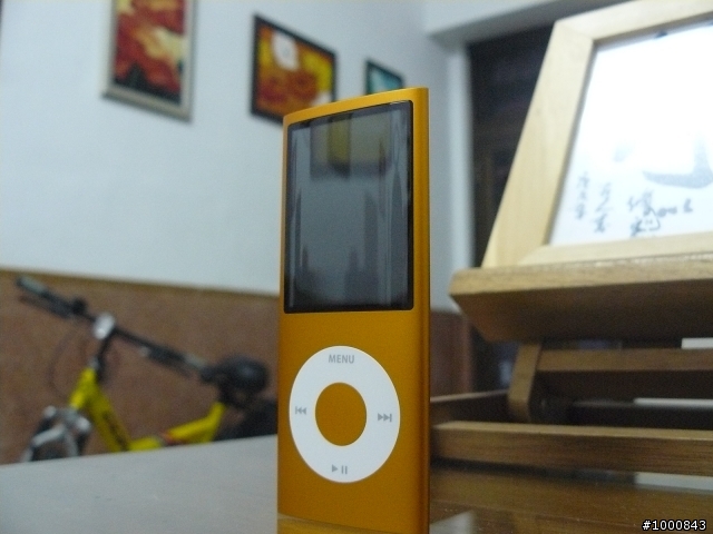 [分享]投入iPod行列-我的第一台Nano 4th [橘]