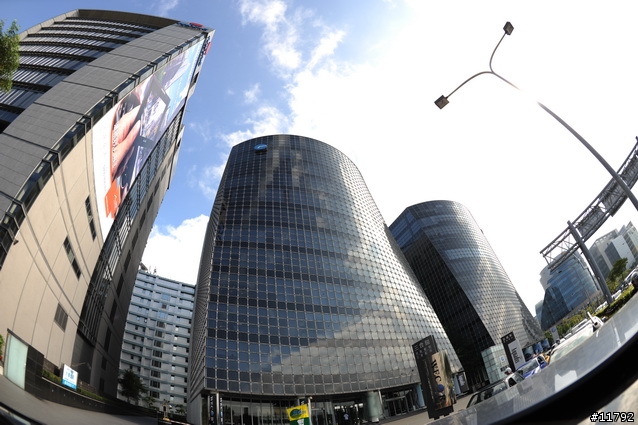16MM @ D700