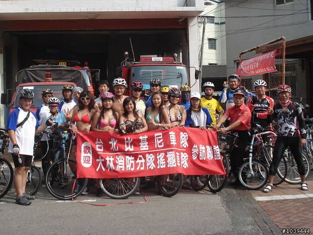 [分享]搖擺車隊+比基尼車隊36彎+蒜頭糖廠遊記