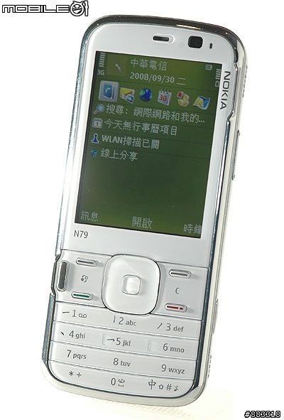 [採訪]Nokia N85OLED全彩幕 N79佈景主題隨背蓋變臉