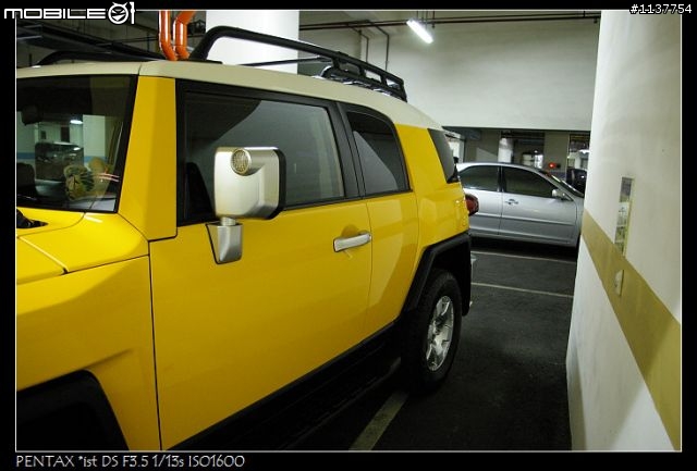 鄰居又換新車囉。你肯定沒看過的車款！！！FJ CRUISER
