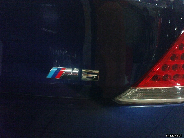 停車場驚見 BMW M6