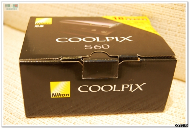 【簡單的開箱】NIKON COOLPIX S60